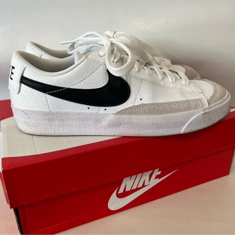 Nike Blazer Low 77 Sneakers